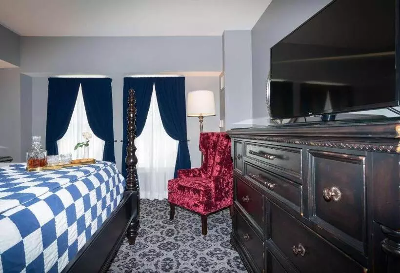 اتاق لوکس با تخت بزرگ, The Kendall Hotel At The Engine 7 Firehouse