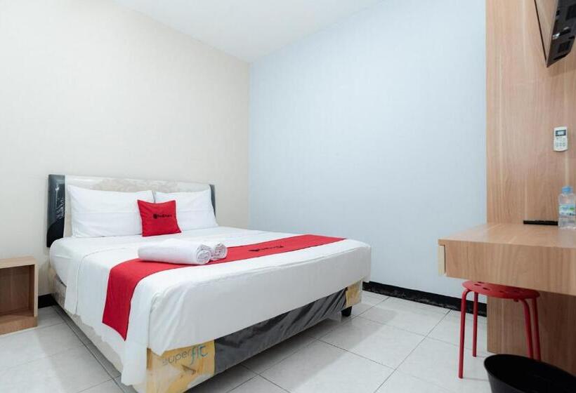 Номер Стандарт, Reddoorz Near Puri Indah Lippo Mall 2