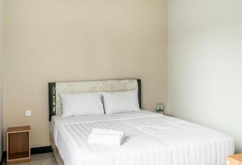 标准间, Reddoorz Near Puri Indah Lippo Mall 2