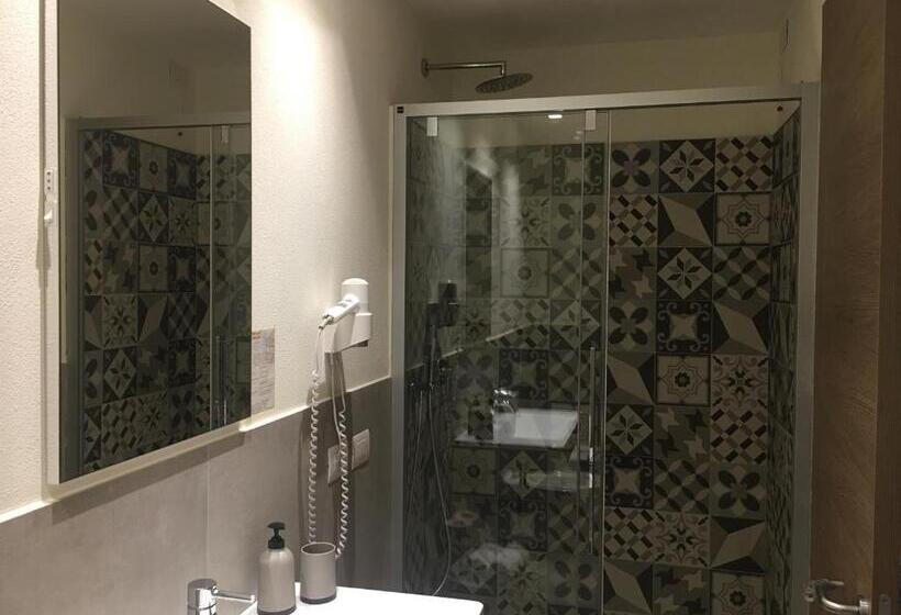 Номер Стандарт, Casa Oreste