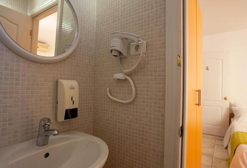 اتاق لوکس, Pansion Boris