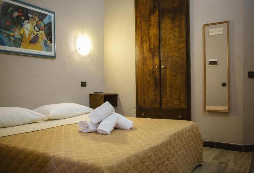 Quarto Economy, Pino Dependance