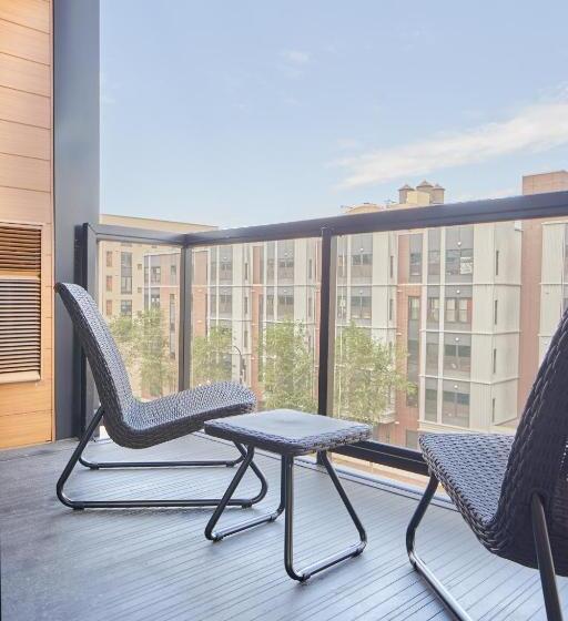 2ベッドルームアパートメント, Sonder At East End