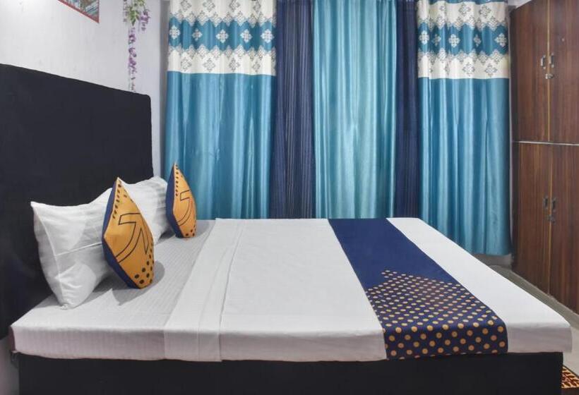 スタンダードトリプルルーム, Spot On Hotel Krrish