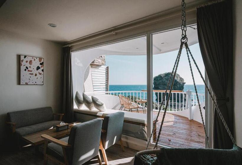 اتاق استاندارد چهار تخته با چشم‌انداز دریا, Yellow's Kenting B&b Ii