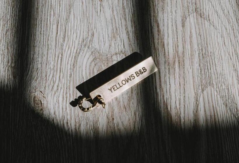 اتاق استاندارد چهار تخته با چشم‌انداز دریا, Yellow's Kenting B&b Ii