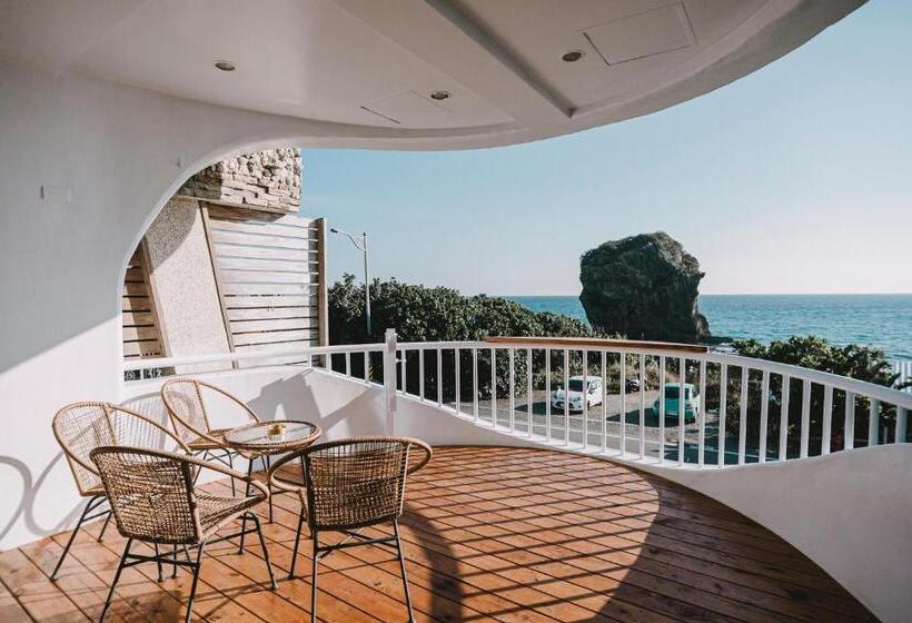 اتاق استاندارد چهار تخته با چشم‌انداز دریا, Yellow's Kenting B&b Ii