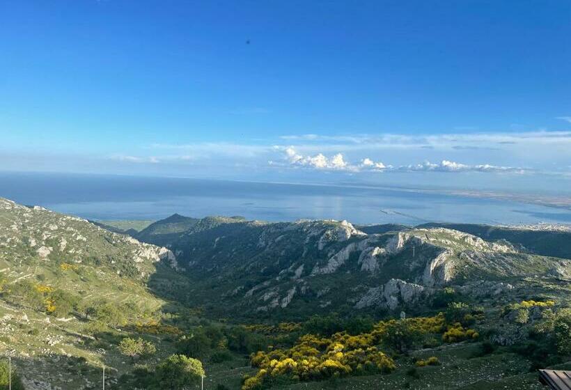 Chambre Standard avec Vues, Al Dolmen