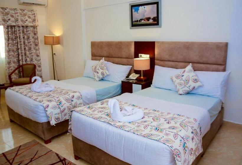 اتاق خانوادگی, Jewel Matrouh