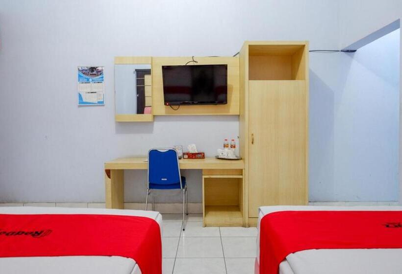 スタンダードルーム, Reddoorz Plus Syariah Near Stasiun Pekalongan 2