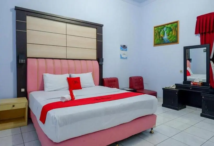 デラックスルーム, Reddoorz Plus Syariah Near Stasiun Pekalongan 2
