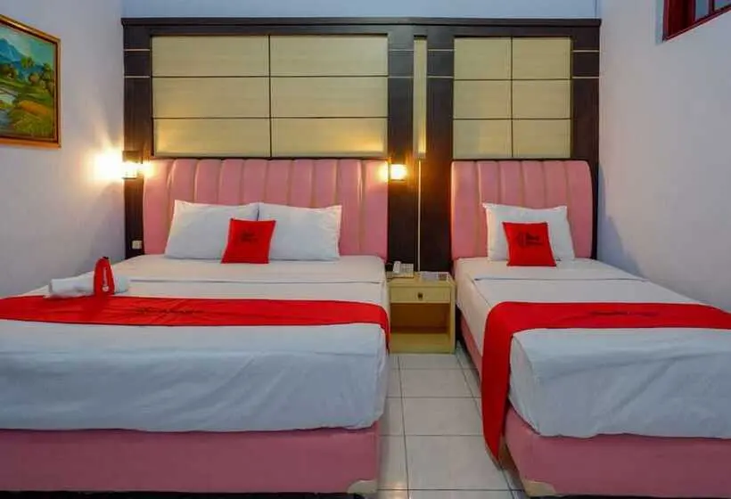 ファミリールーム, Reddoorz Plus Syariah Near Stasiun Pekalongan 2