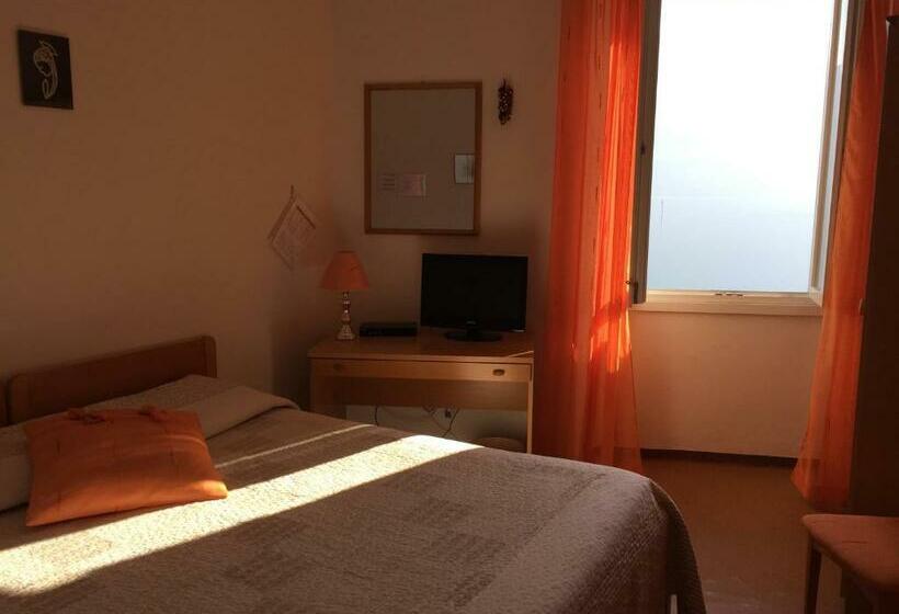 스탠다드 트리플 룸, Plinio