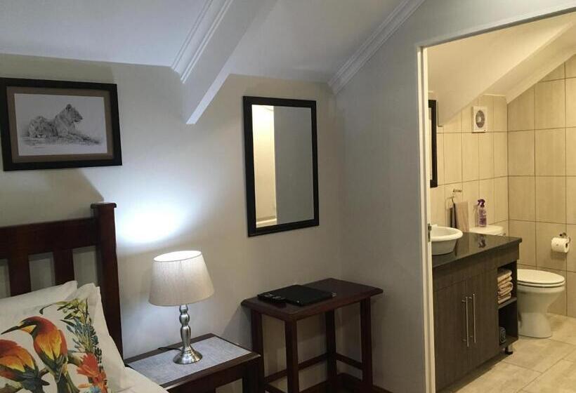 패밀리 룸, Turaco Guest House