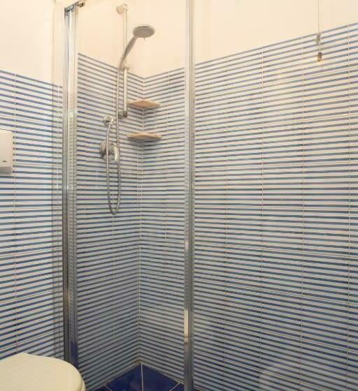 اتاق استاندارد, White Lerici