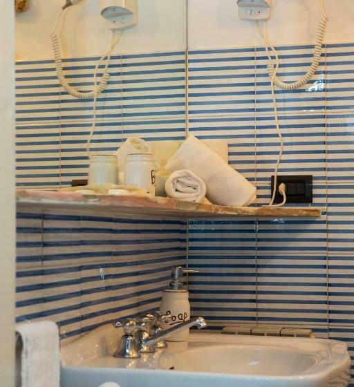 اتاق استاندارد, White Lerici