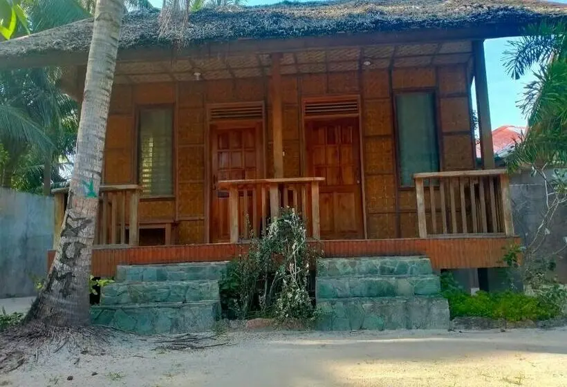 اتاق استاندارد با سرویس بهداشتی مشترک, Jjs Backpackers Village