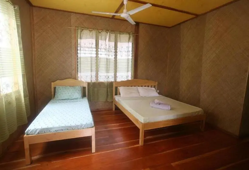 اتاق استاندارد سه تخته با بالکن, Jjs Backpackers Village