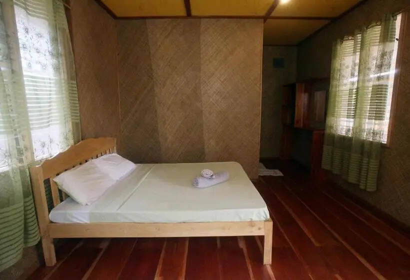 اتاق استاندارد سه تخته با بالکن, Jjs Backpackers Village
