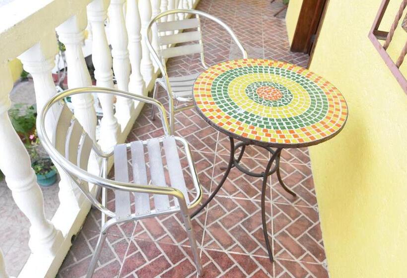 Fyrbädds Standardrum, Cancun Guest House 2
