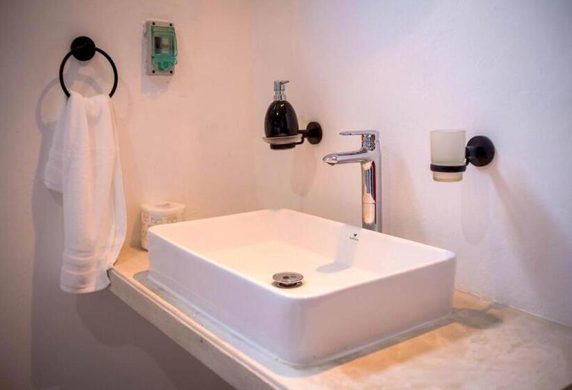 غرفة قياسية مزوَّدة بشُرفة, Royal Palm Bacalar Cabañas & Lagoon Club