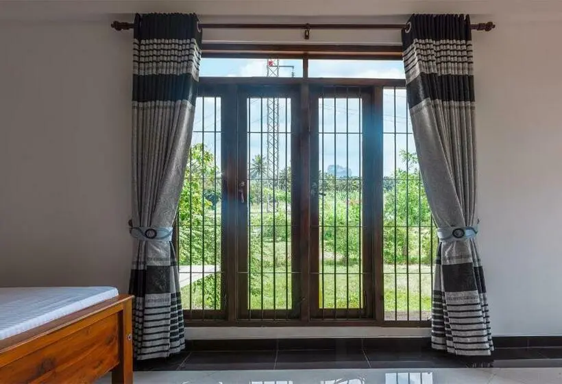 اتاق استاندارد با چشمانداز کوهستان, Gold Crown Residence