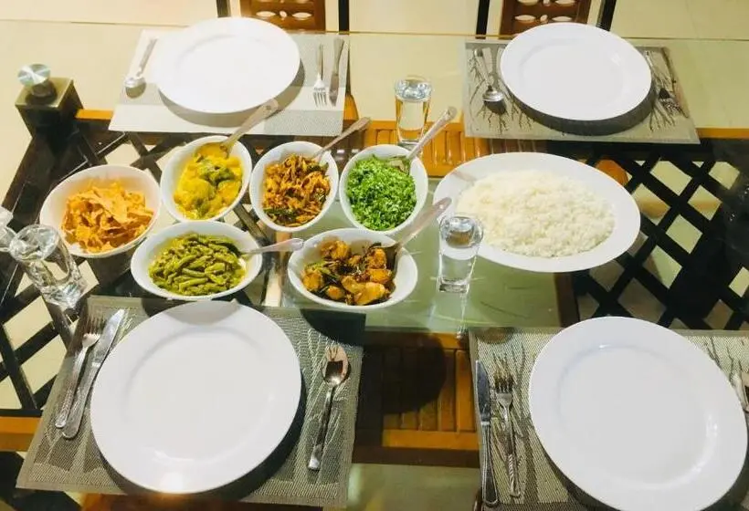 اتاق استاندارد با چشمانداز استخر, Gold Crown Residence