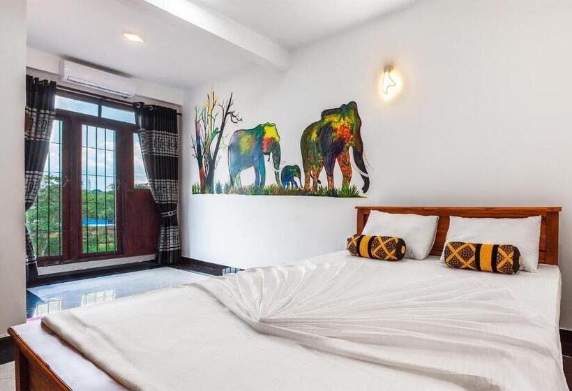 Номер Стандарт Вид на Бассейн, Gold Crown Residence