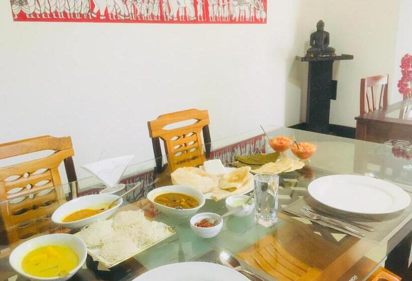 Номер Deluxe, Gold Crown Residence