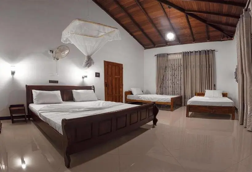 اتاق لوکس خانوادگی, Gold Crown Residence