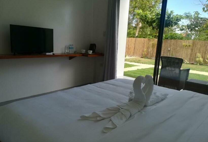 اتاق استاندارد با تخت بزرگ, Christelle Inn