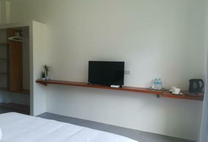 اتاق استاندارد با تخت بزرگ, Christelle Inn