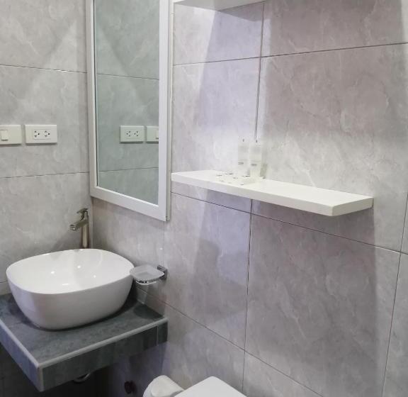 اتاق استاندارد با تخت بزرگ, Christelle Inn