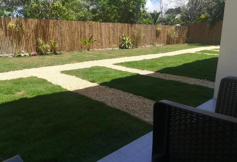 اتاق استاندارد با تخت بزرگ, Christelle Inn