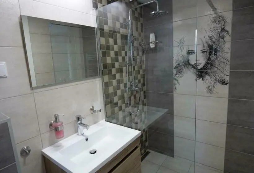 スタンダード４人部屋, Anna Villa Füred Boutique Rooms
