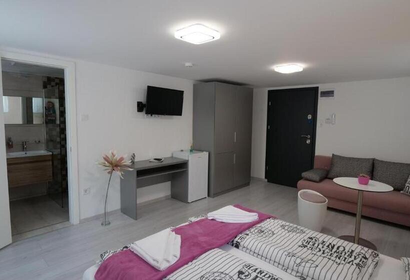 غرفة قياسية رباعية, Anna Villa Füred Boutique Rooms