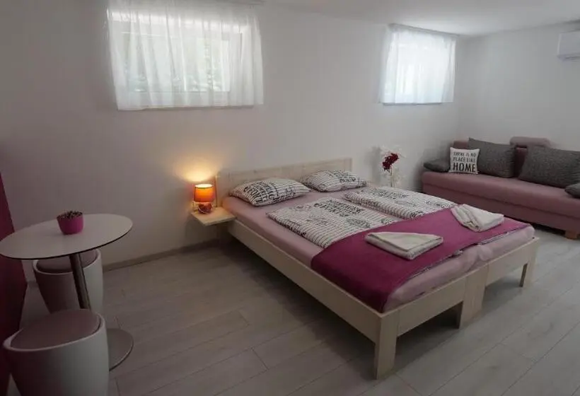 スタンダード４人部屋, Anna Villa Füred Boutique Rooms