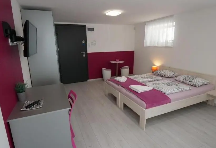 スタンダード４人部屋, Anna Villa Füred Boutique Rooms