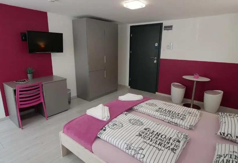 スタンダード４人部屋, Anna Villa Füred Boutique Rooms