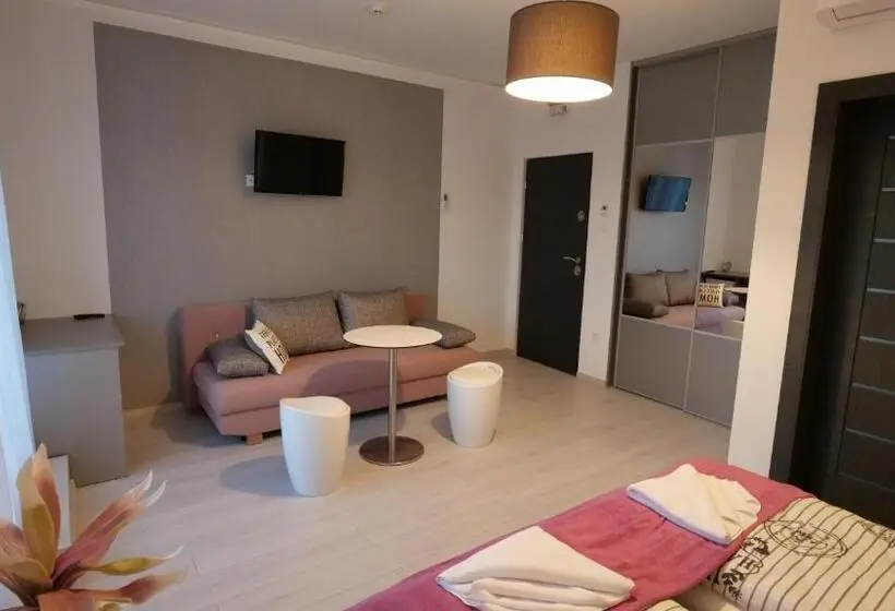バルコニー付スタンダード４ベッドルーム, Anna Villa Füred Boutique Rooms