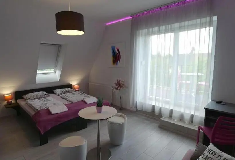 バルコニー付スタンダード４ベッドルーム, Anna Villa Füred Boutique Rooms