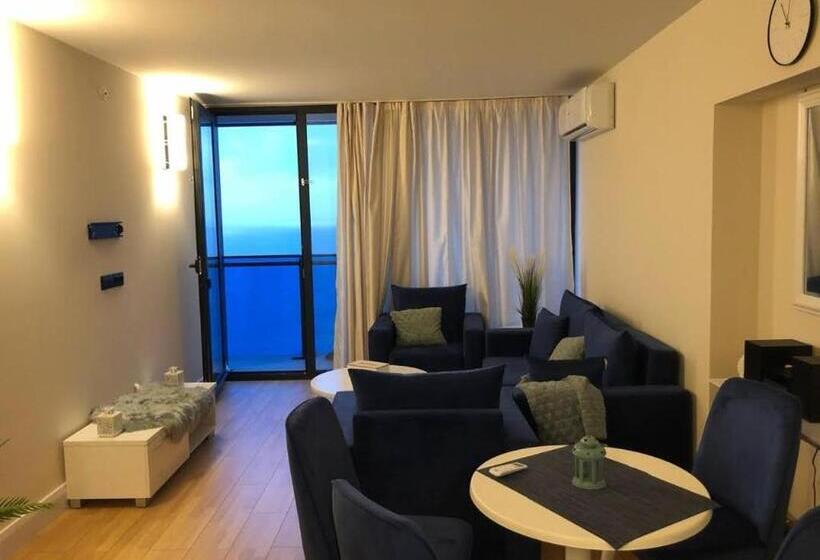 سوییت خانوادگی, Orbi City Apartments Batumi