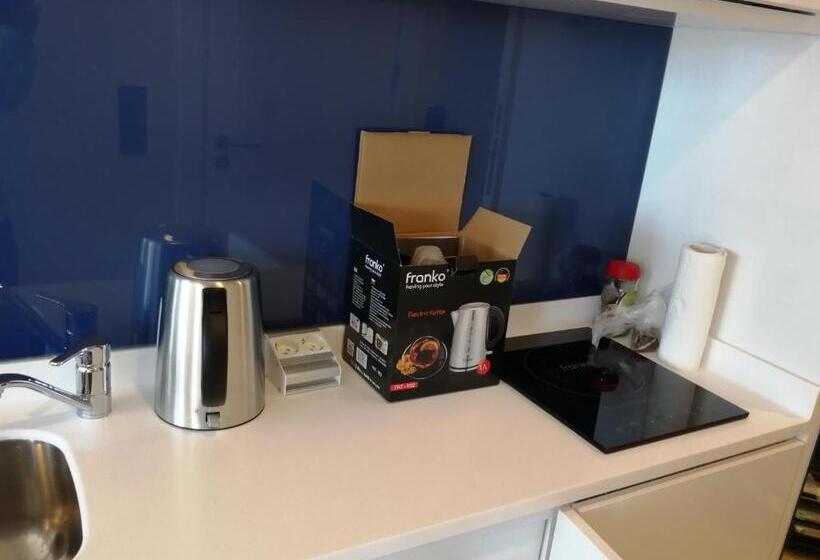 سوییت خانوادگی, Orbi City Apartments Batumi