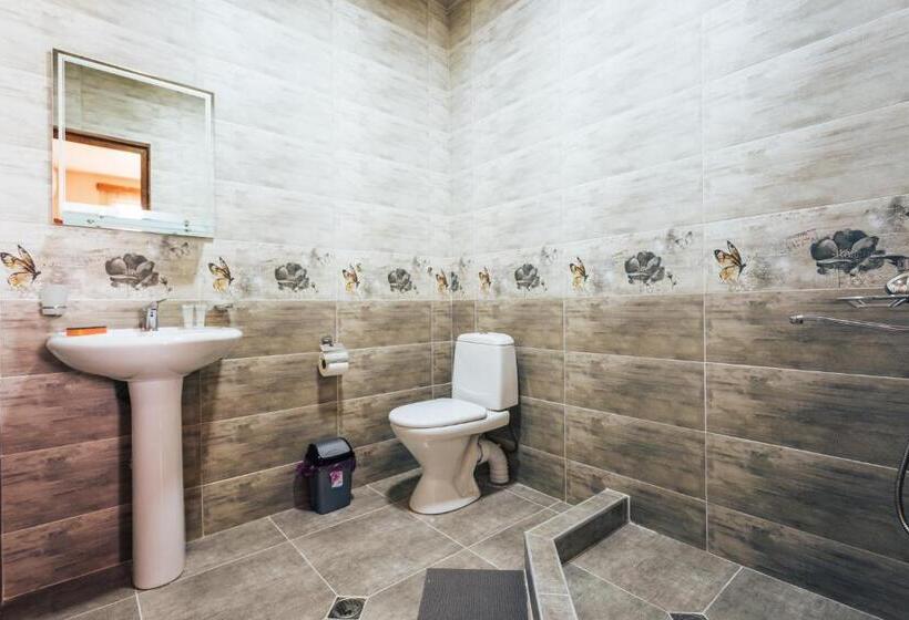 اتاق لوکس, Memory House