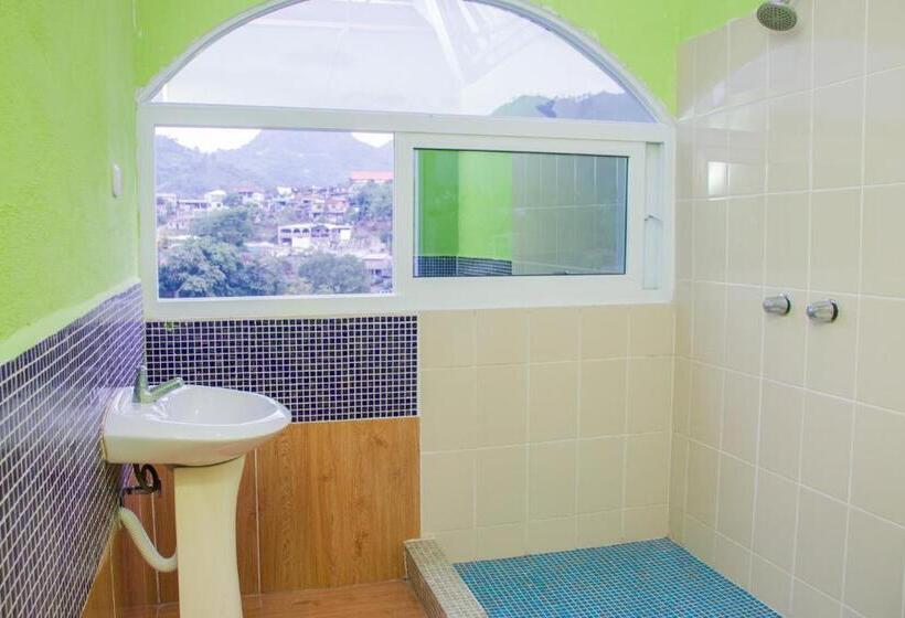 تختخواب در اتاق مشترک, Vista Verde Lodge