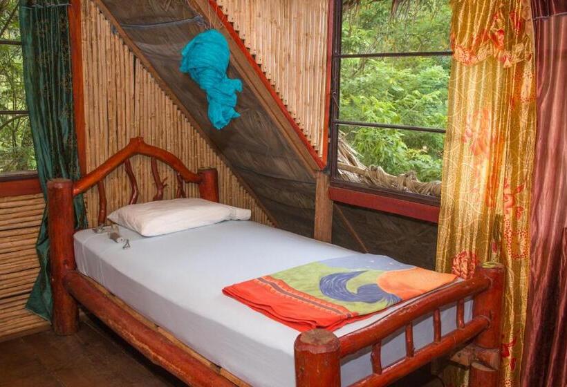 تختخواب در اتاق مشترک, Vista Verde Lodge