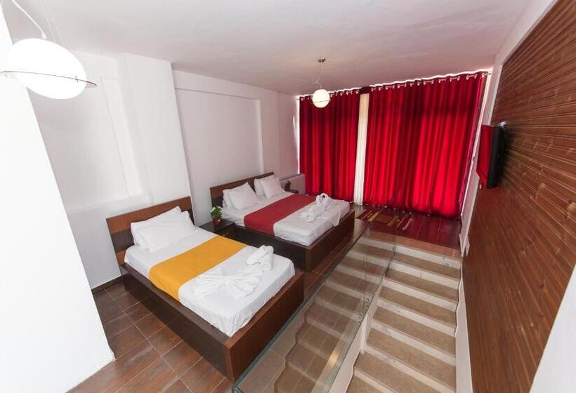 سوییت دوبلکس, Hildon Villas