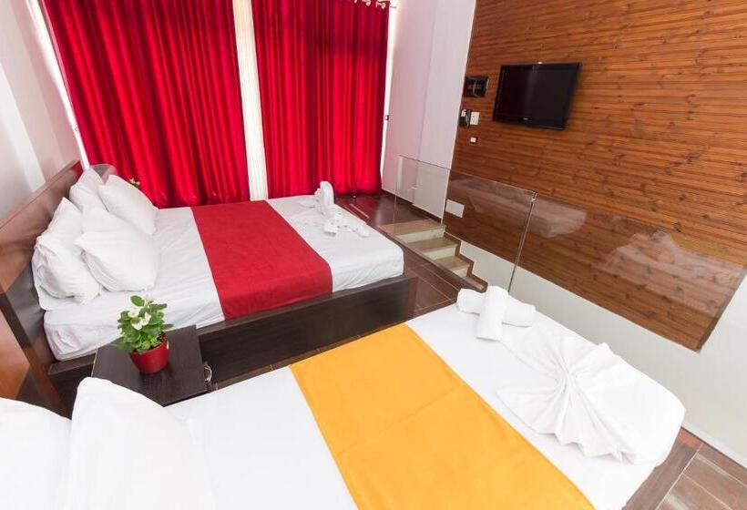 سوییت دوبلکس, Hildon Villas