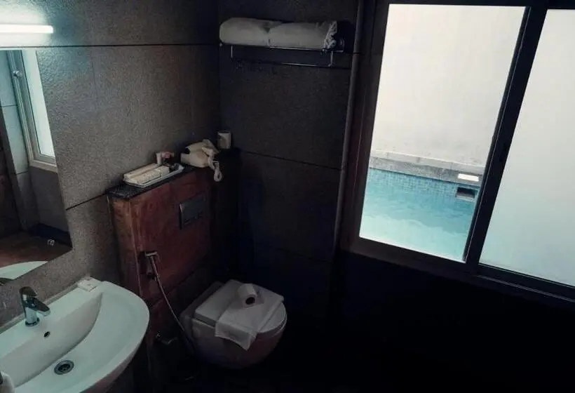 Villa 1 Chambre avec Piscine, Abad Brookside Wayanad