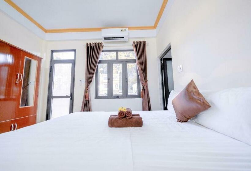 اتاق خانوادگی, Golden Forest Homestay